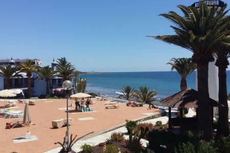Lidia & Paco Home Two Bedrooms Beachfront Playa Del Aguila  Kültér fotó